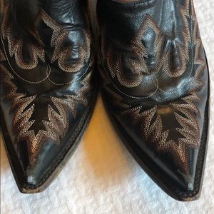 Old Gringo slip on Boots